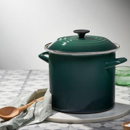 LE CREUSET 8 QUART STOCKPOT ARTICHAUT