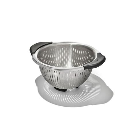 OXO Stainless Steel 3 qt./ 2.8L Colander