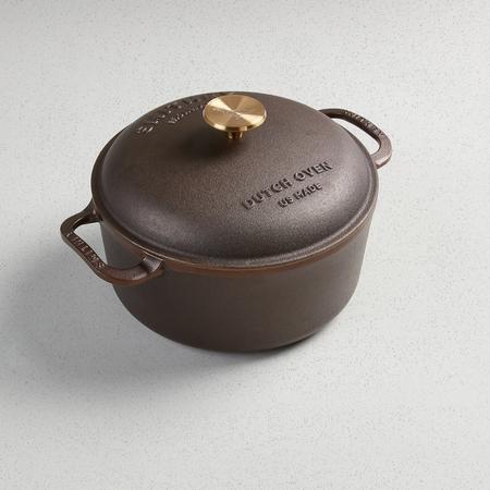 SMITHEY IRONWARE 5.5 QT DUTCH OVEN